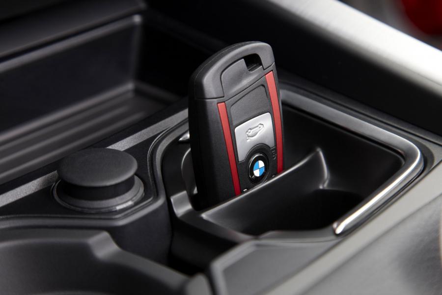  BMW 1-Series 2012 года  (фото 43 из 161)
